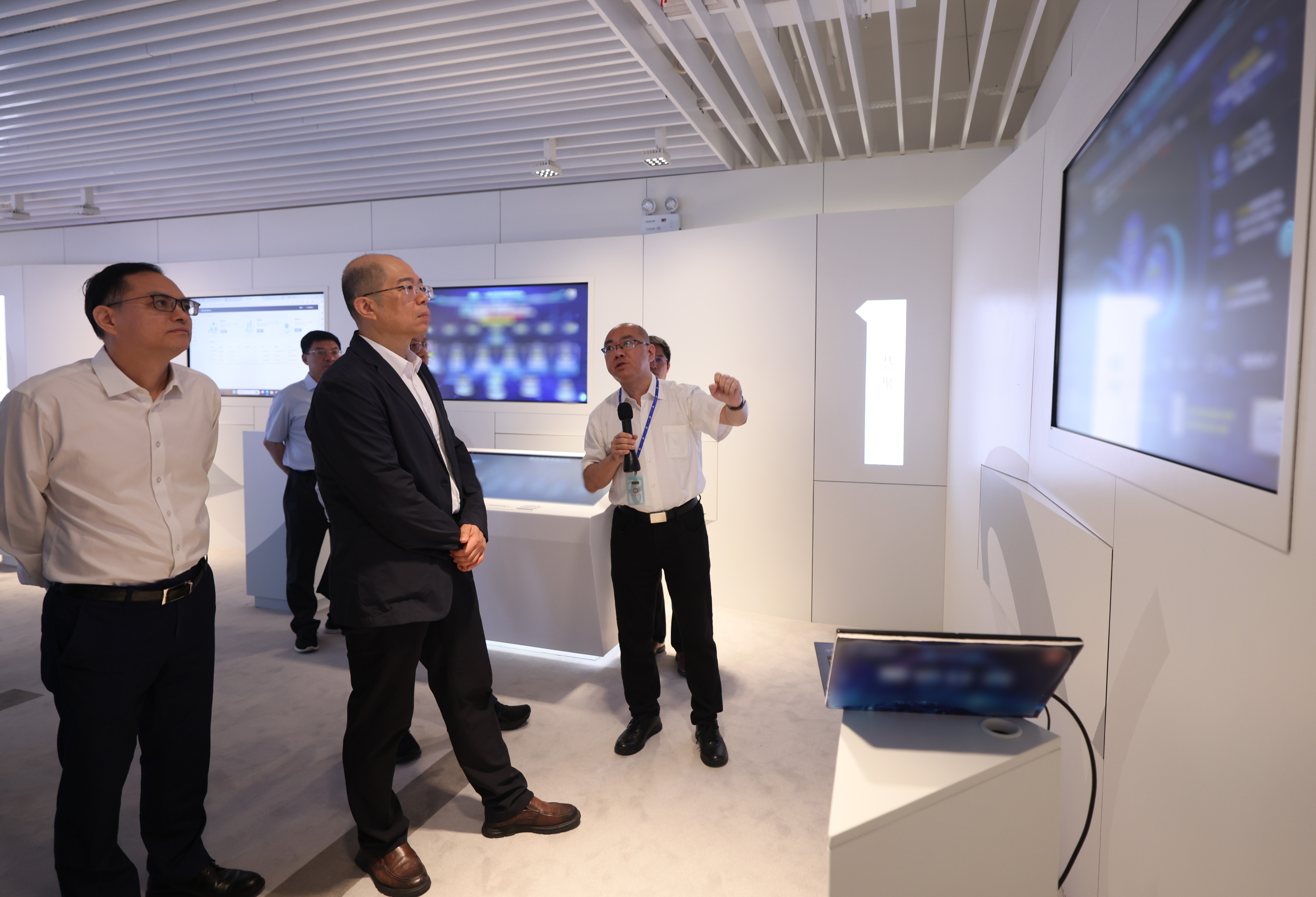 张玉卓、、国资、、央企、、国资委、、书记、、主任、、国企、、企业刷新